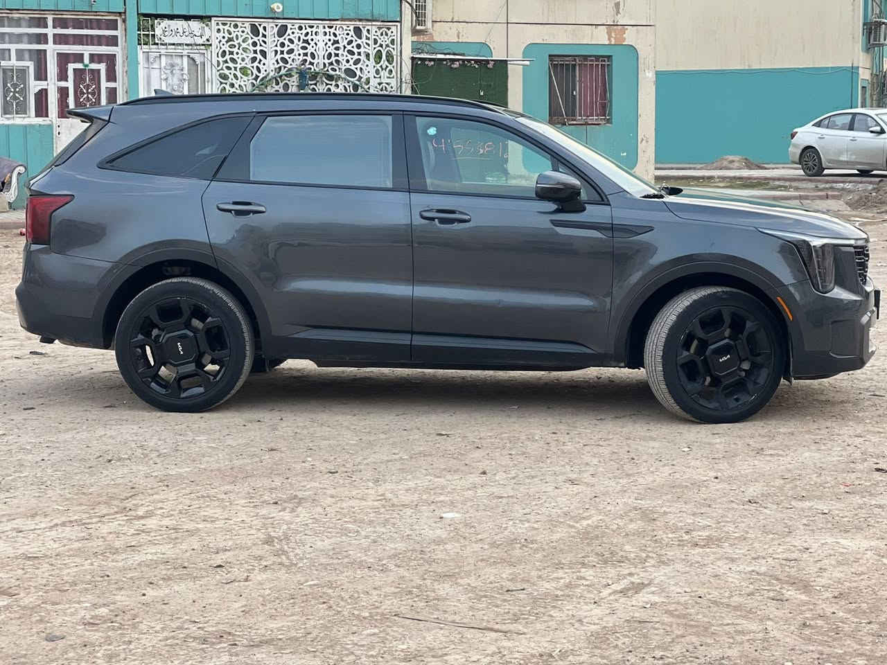 كيا سورنتو موديل2024  برستيج اون لاين اعلى موصفات لمس بنوراما دخول كتاب مؤسسة الشهداء مكان السياره بغداد الحبيبيه السعر 23 ما متواجد على الفيس ***********
