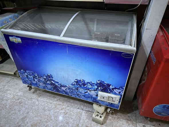 سلام عليكم عارضات بطحيه 2 البيع جديد بغداد رقمي ***********
