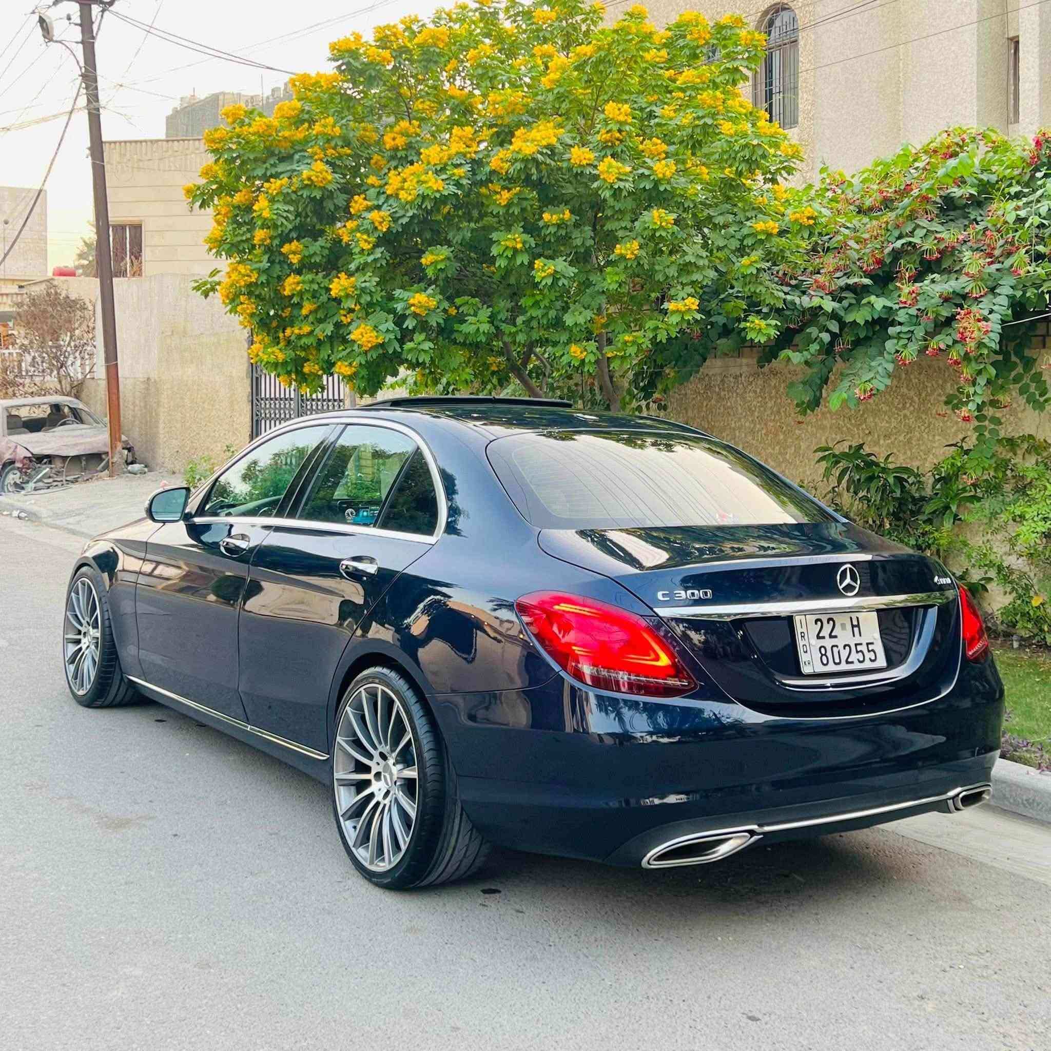 للبيع او للمراوس  ‏
C300 2021
فول مواصفات بصمة سلايد

شاشه كبيره 

داخل الوان 64 لون

سستم سماعات برومستر

كامره خلفيه دواره

بصمة ابواب

بصمة تشغيل

شاحن وايرلس

ماوس

جنطه كهرباء

عدادات دجتل (3اشكال) AMG 

لايتات 8 عدسات 

بك لايت ليد

كار بلي 

استيرن تدفئة

كشنات كهرباء

كشنات تدفئة

رادار امامي

رادار خلفي 

نقطه عمياء

ماشيه 57

ويل 19 تو سايز

وبعد بيها هواي مواصفات معروفة 

وارد امريكي حادثها بنيد فقط بدون دواخل 

صور حادث عل وتس اب 

كير ومحرك مكفولات من الفتح والتبديل

رقم اربيل بسمي

مكان بغداد 

 السعر 245
***********
