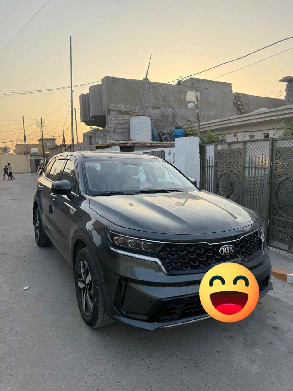 سلام عليكم سارنتو لبيع مموديل ٢٠٢١ بيه ٣ قطع صبغ جديدة شراي يدك على رقم  ***********
