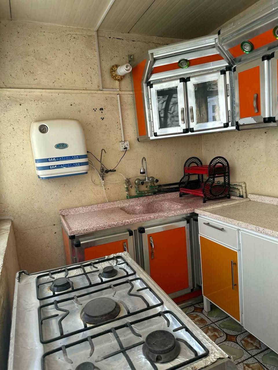 بيت موثث كامل حي الامام شارع الريسي
للايجار 600او بي مجال


**إذا كنت صاحب هذا الإعلان وتريد حذفه لأي سبب، رجاءا أرسل رسالة إلى الدعم الفني**