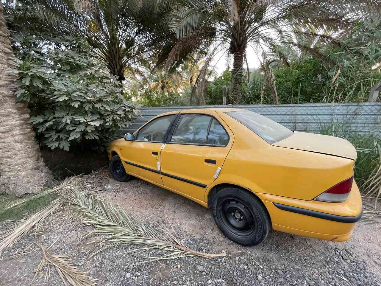 السلام عليكم
سمند 2011 رقم بغداد سنويه لل28 تحويل ثاني يوم
السياره شوف العين تخم تاير جديد خياس مابيه 
السياره طافيه ابيع مكينه كايمه شكد فلوس التصليح ينزل من السعر قيم واخذ بل يرضي بي الله 
***********
