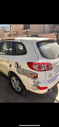 سنتافيا ٢٠١٠ • ٦ سلندر • فتحة