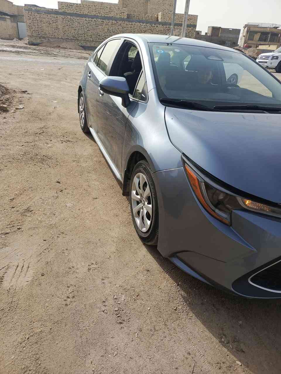 عندي كورلا 23ماشيه 23ميل ياباني للمراوس بفورد مافريكا24او 23 رقم الهاتف ***********
