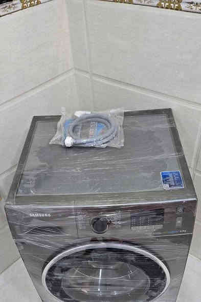 سلام عليكم مرخصةمديرالاكروب المحترم  غساله فول اوتوماتيك جانبي سامسونك اصلي وكاله فول ادارير غسل وتجفيف وتنشيف وبخار كوي انفيرتر  اقتصادي نضيفه بلادي شركه حجم ٨ كيلوو  ٤٧٥ الف مكاني بغداد متوفر توصيل *********** بلاد رز

