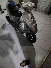 دراجة نارية • مكفولة • المجر الكبير