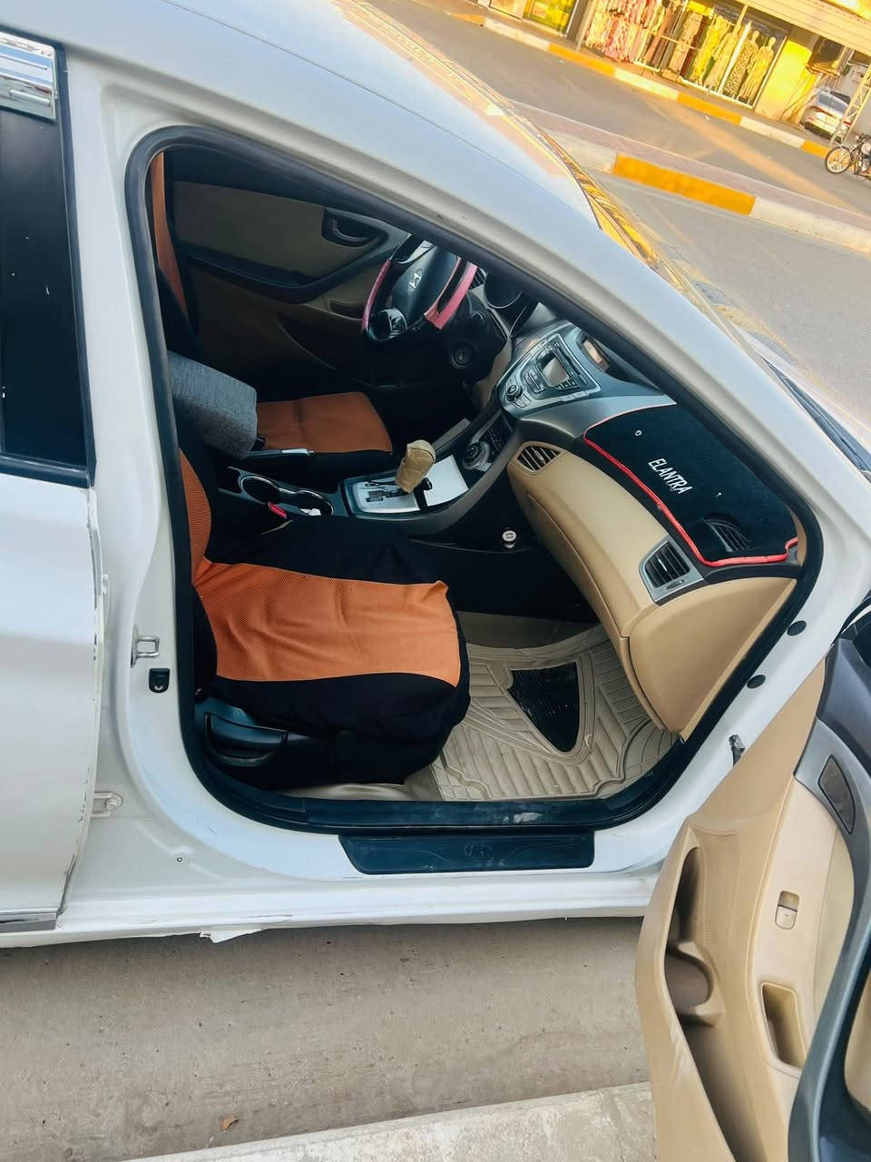 النتره موديل ١٢ خليجي بيهة ضربه بل باب صدر خفيفه بس ولباقي بارد موجود سونار بيهة محرك ١٨٠٠ دوش كير ومحرك نضيف افحص بيدك  رقم اربيل 
مكاني رمادي تأميم الاستفسار ***********
