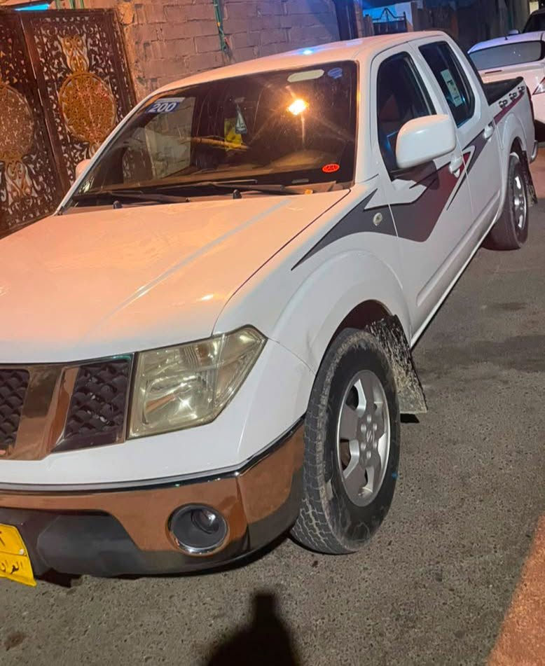 مديل 14 بيهة صبغ يم اللايت 
كير اوتو
مكينه مفتوحه لاتنقيص ولا تبخير 
جاهزه من كلشي رقم اربيل الماني منتهيه السنويه مكفوله من الضربه القويه بيها مكانات بارد
السعر 10.000$ شدة وبيها مجال العنوان القبلة حي المهندسين
للاتصال *********** البصرة, العراق
