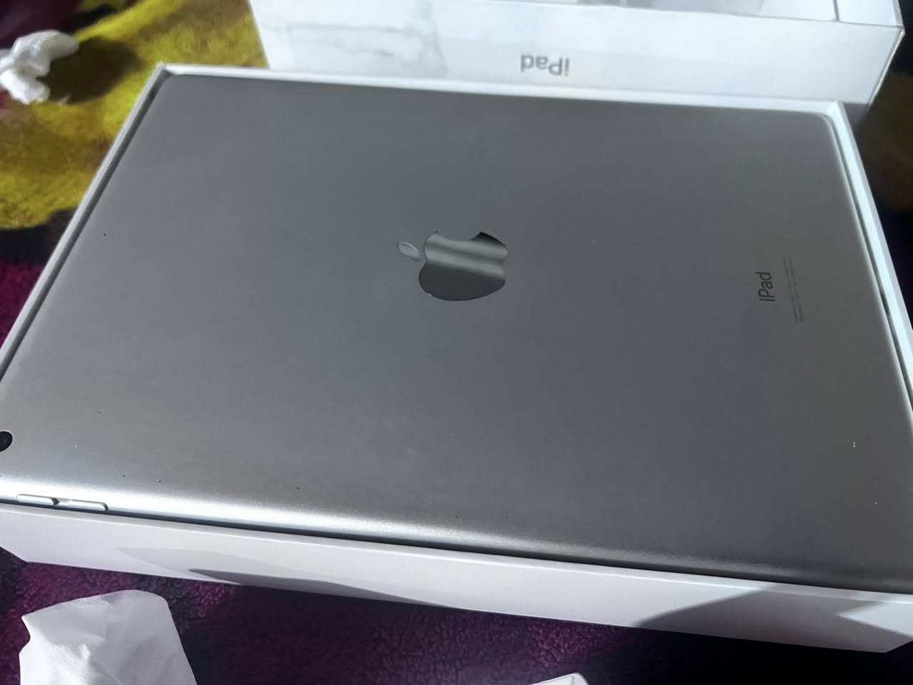 السلام عليكم ايباد 9 ذاكره 64 نضيف كارتونه موجوده السعر 250 مكاني زعفرانيه ***********
