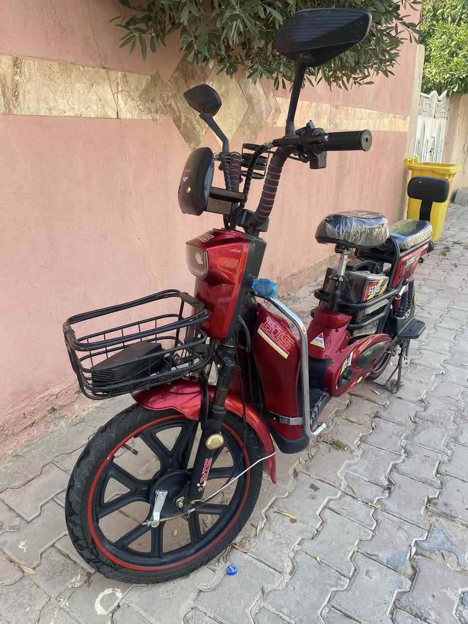 🚴‍♂️للبيع مستعجل !
5بطاريت فول ✈️

بايسكل نضيف حيل 

سعر 300 
كركوك 🎯

للأتصال ☎️***********
