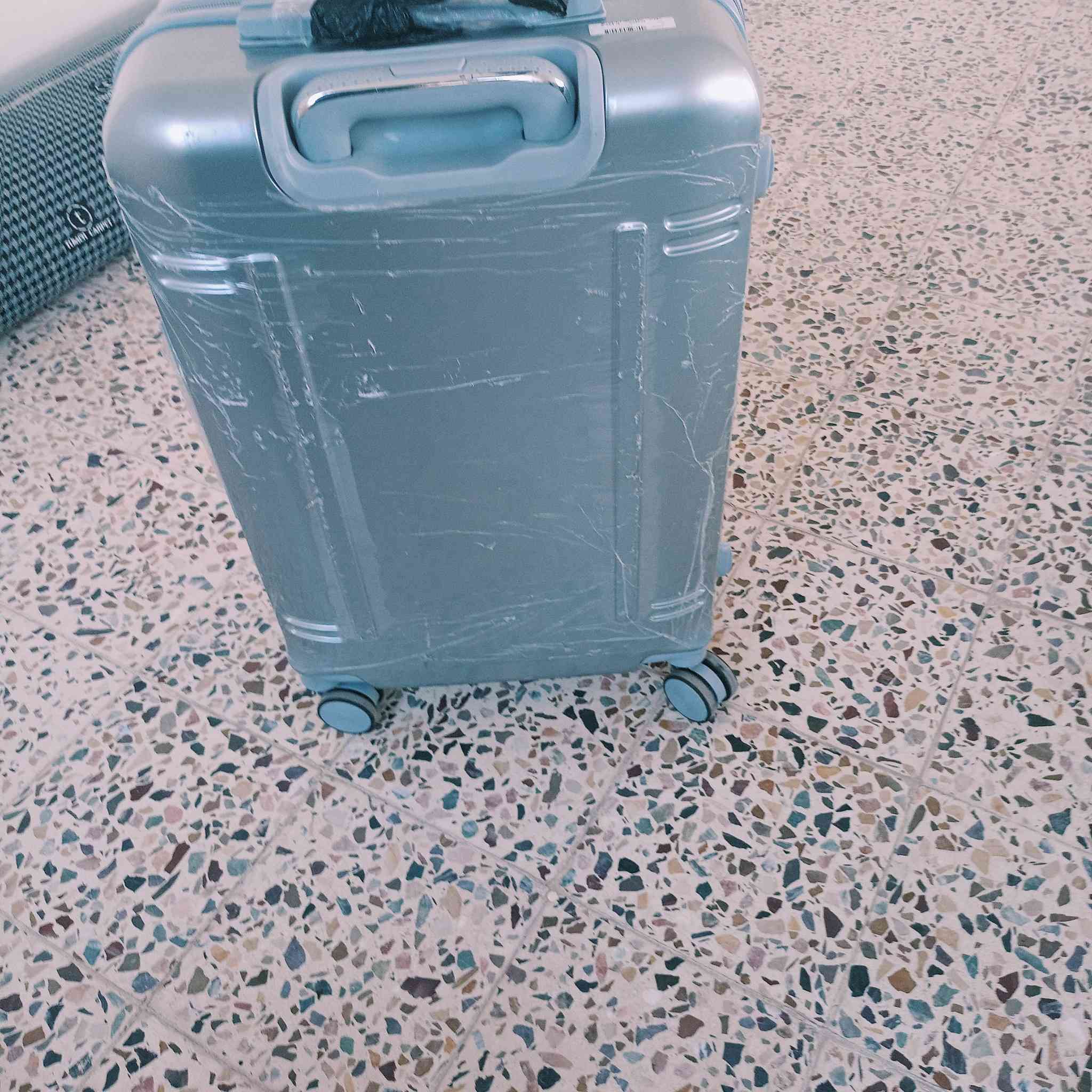جنط لبيع جديد سعر مناسب
‏‪0751 062 9834‬‏
