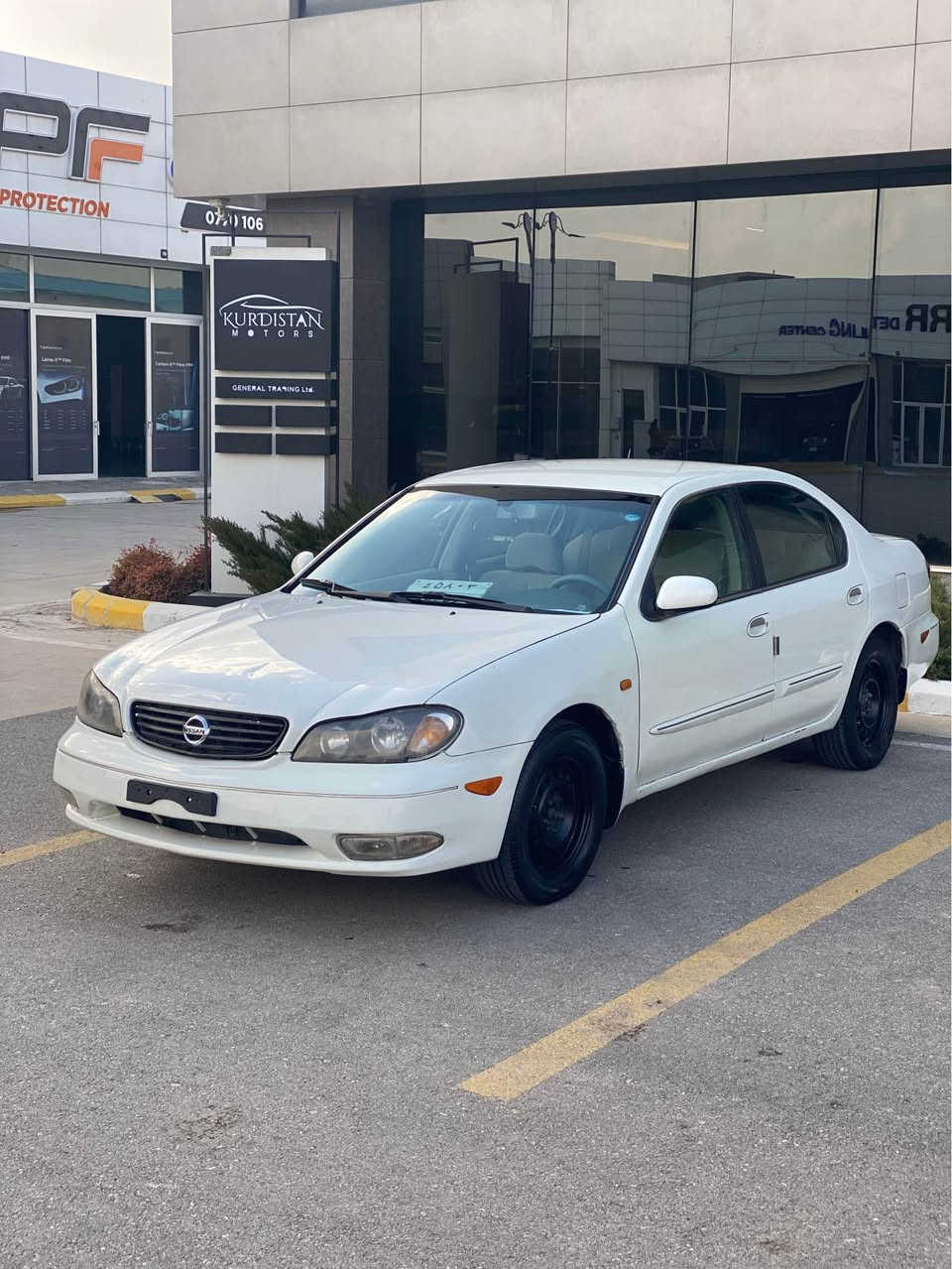 بە ناوی خوای گەورە 

نیسان ماکسیما 
٢٠٠٢
گێڕ ئادی
abs
مەکینەی تازە تەشفیت کراوە کامل
نۆزڵ و پلاکی تازە بیلاد 
دینەمۆ و کلاجی تازە 
بێ تەقە و رەقە
سەیارەکە دوای لێدراوە بەڕاد ناکرێ
سەنەوی بەسەر چوە 
سەقف و حیزام بە شەرت 
موستەری نیت کەس بێزار مەکە 
لەگەل ڕێزما 
لە سلێمانیە سەیارەکە
***********
ڤایبەر - واتسئاپ السليمانية, العراق
