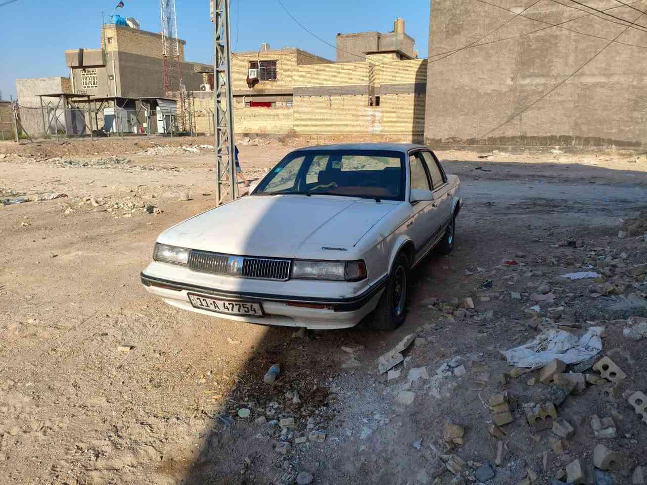 السلام عليكم اولدز للبيع موديل 90 رقم بغداد انكليزي باسمي  سنويه  2030 كير ومكينه وتبريد مكفول بلاديه بيها مكينه مال لومينا حجم المكينة 304 السعر 38 وبيها مجال قليل مكاني بغداد الزعفرانية ***********
