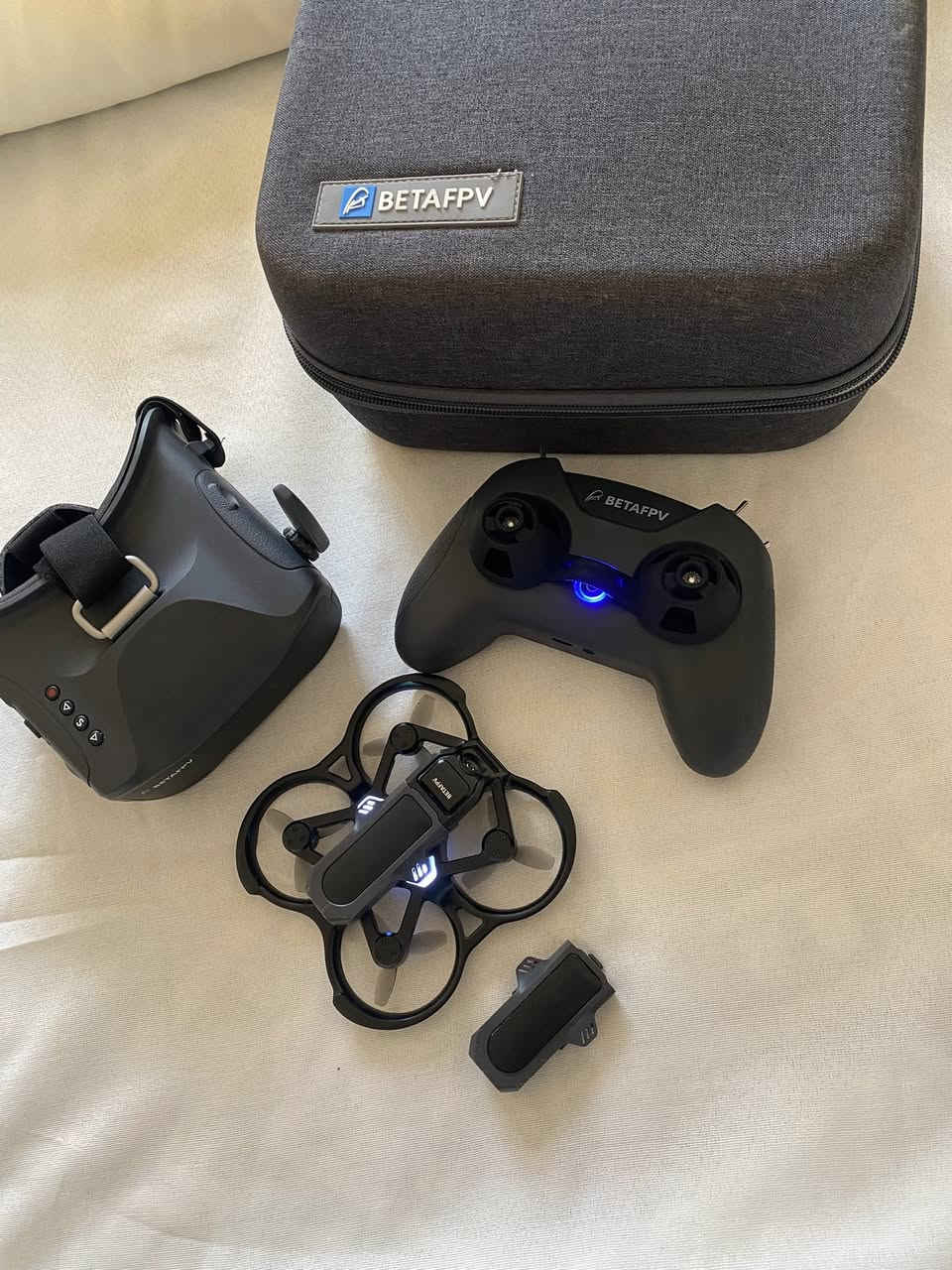 BetaFPV سعر ٤٠٠ الف.
٢. بطاریە اکو. التوصیل علی کل العراق 
عربون. + التوصیل


**إذا كنت صاحب هذا الإعلان وتريد حذفه لأي سبب، رجاءا أرسل رسالة إلى الدعم الفني**