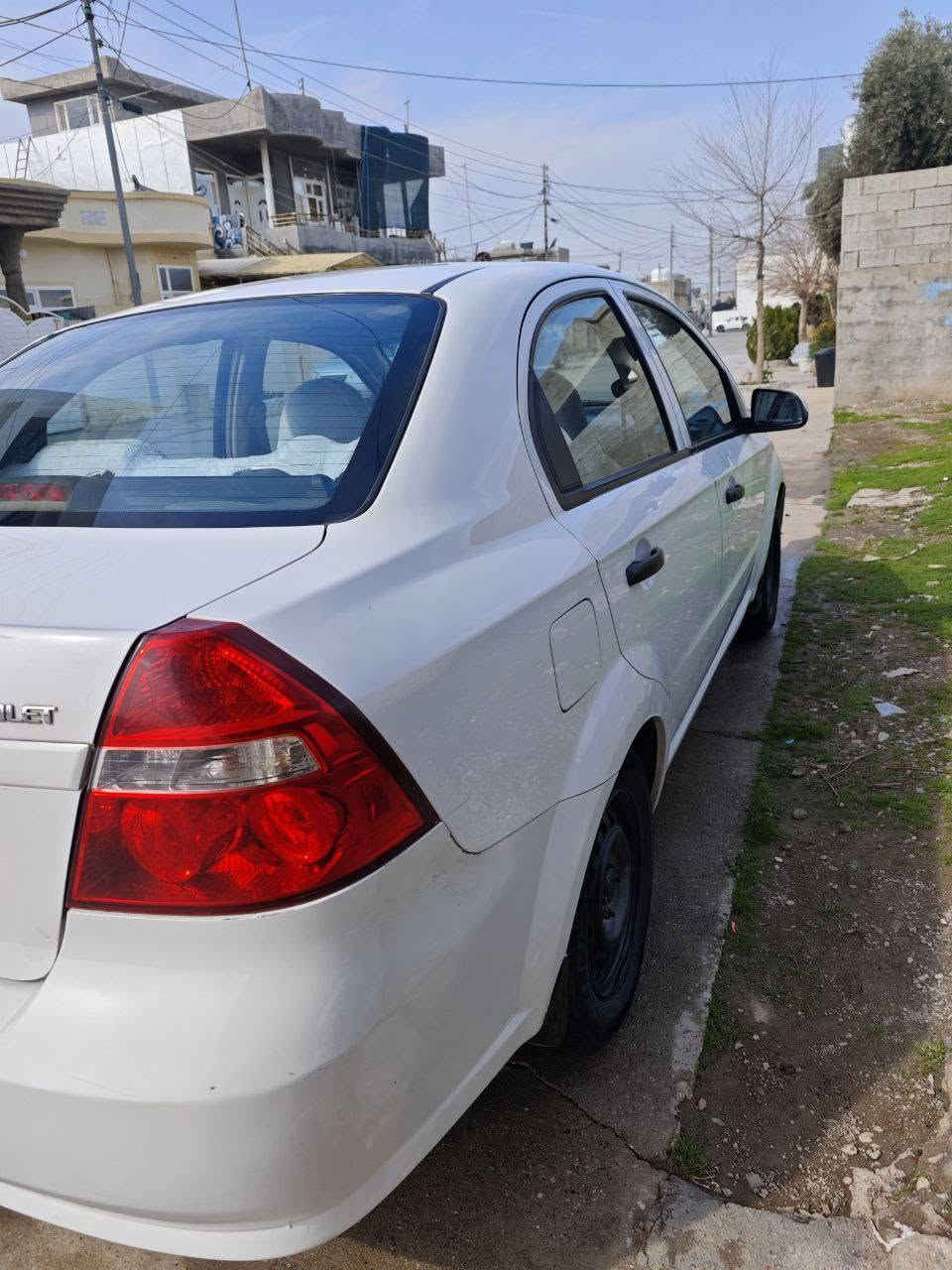 Aveo LS 2009
مەکینە گەورەی تۆماتیک، چوار جام کارەبا، یەک پارچەی بۆیاخە لەسەر ساخی بۆیاخ کراوەتەوە، سەناوی مانگیکە بەسەرچوە، سەیارەکە زۆر پاک و جوان ماوەتەوە، ٦٥ وەرەقە و مامەڵەیەکی کەم

*********** السليمانية, العراق
