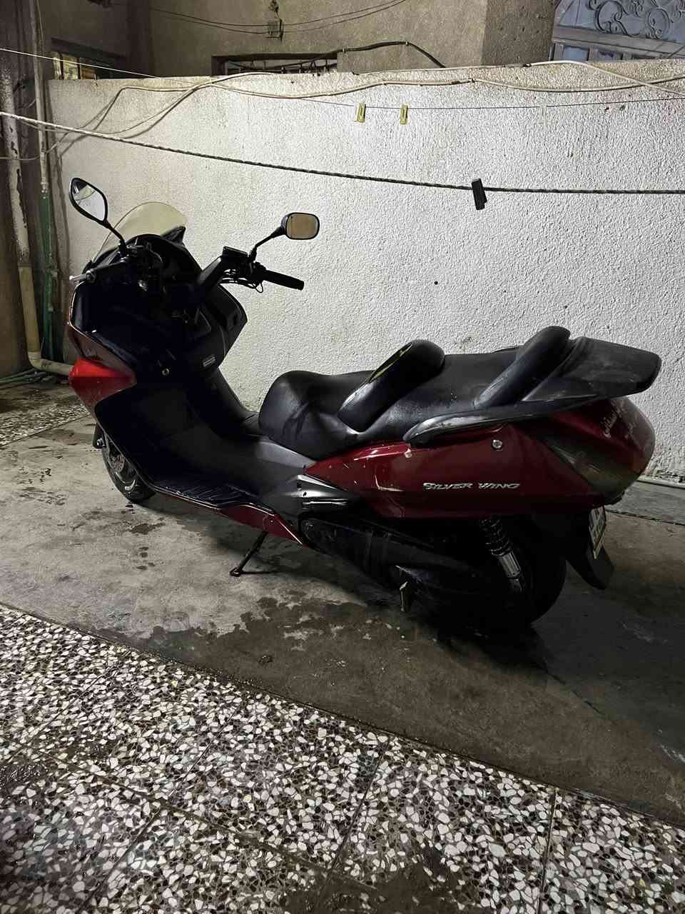 سلام عليكم سلفر 400 دراجه متروكه سبب تركهة الدرجه من تحمه تطفه تعوفيه شويه ترجع شغل تشتغل نكره ابيع كوم حديد  العنوان بغداد ابو دشير  السعر 850وبيهة مجال 
***********
