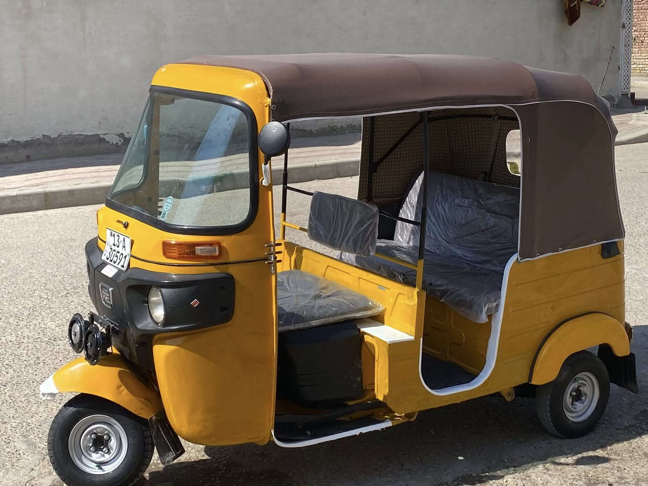 تكتك للبيع 20 رقم وسنويه كفاله
السعر 6600وبيه مجال حك الجيه

رقم***********
