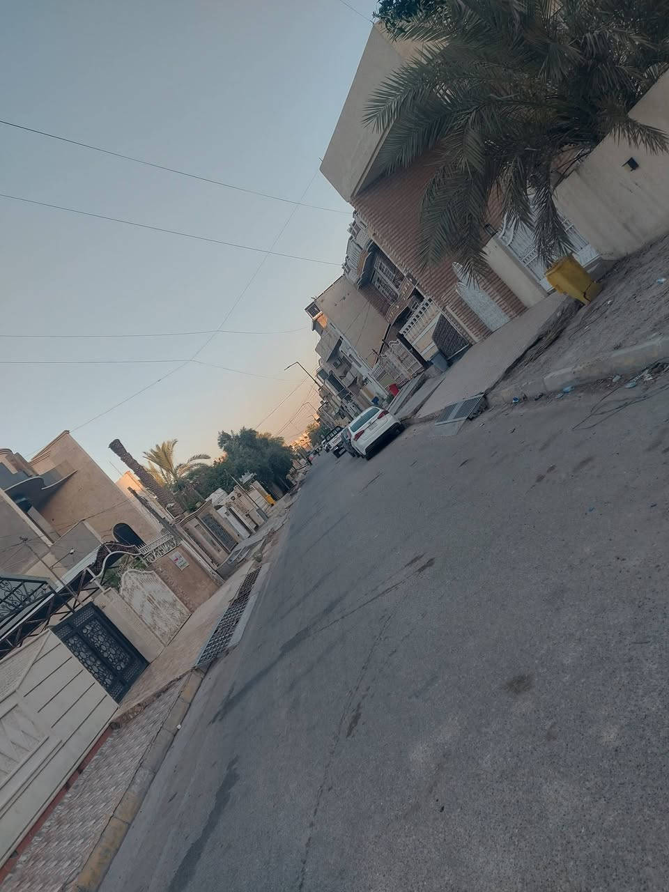 🏝 قطعة أرض مميزة للبيع [[ سعر مناسب جدا جدا ]]
 ✅️ بعقوبة الجديدة 
✅️ دور الضباط 
✅️ خدمات كاملة ✅️ موقع مميز 
✅️ طابو ملك صرف 
🔥 فرصة ذهبية لا تعوض في موقع ممتاز 🔥
🔺️ مساحة [ ١٦٣ ] متر 
🔺️ واجهة [ ٣٠ ، ٦ × ٢٦ ] متر 
للاستفسار مع مكتب نجاح العميري للعقار ☎️
 موقع المكتب ⬅️ مدخل العزات مجاور اسواق نوتيلا الغذائية 🛒 او التواصل على الماسنجر او الواتساب على الرقم *********** 📞📞
