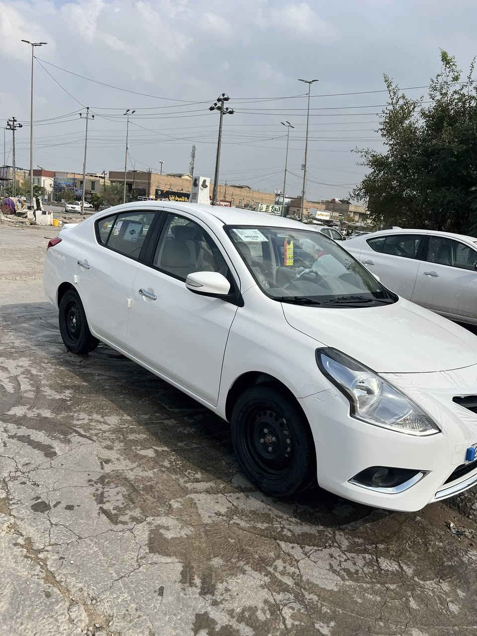 للبيع صني موديل 2025 اربيل بأسم شركه وكاله تحويل سياره مكفوله كفاله عامه بيه اقل اشبر بارد ابيع ع الفحص
جديده مثل الزيرو ماشيه 20 الف
سعر 116 قفل 
مكان النجف اتصال 📞 فقط
***********
