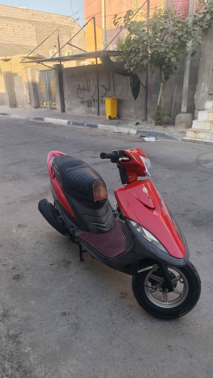 السلام عليكم ماكس عدله للبيع دراجه رمبه صارله شهر  من طالعه من الرمبه مامفتوحه بوشه بلاديه مكينه ناعمه كلشش ماتنسمع لانضوح ولا تبخير ولا تنقيص دراجه بعده بحاله الوكاله وكله شغاله مابيه نقص دراجه نكره سلف بكل وقت شلعه معدل مشي نعومه تخبل دبلات شغاله مختمه كفرات بلاد ختمهن ويه المكينه بريكات شغاله امامي وخلفي كلشش نضيفه واحلا من الصور بالف مره السعر خاص العنوان البصرة القبلة رقم الهاتف للتواصل  ***********

