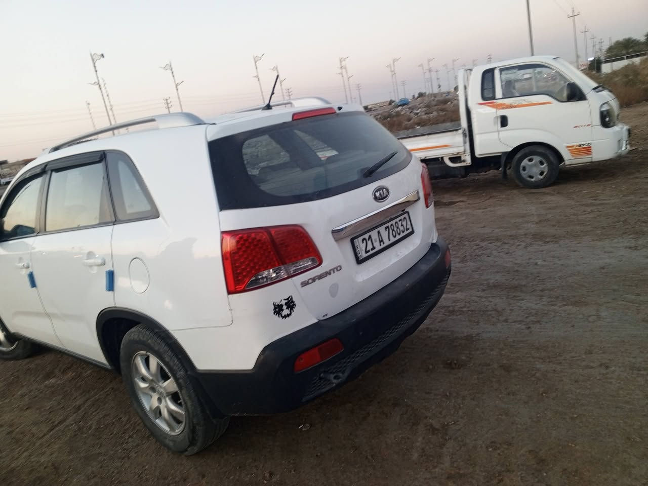 سلام عليكم سورنتو لبيع 11 سيارة
محرك 4 7راكب بيه 3قطع صبغ ابيع مستعجل ***********رقم سعر 118بيهة مجال
