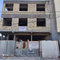 بناية قيد الإنشاء • ٣٠٠م • الجانب الصغير