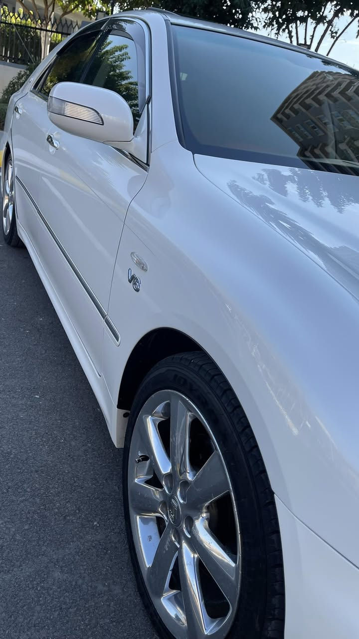 السلام علیکم
کراون شاهینە 

مودیل ٢٠٠٥
شانصی ١٨٢ 

ادوات ادوات

بدون کصە 

بدون ضربە 

واحد قطعە صبوغ یابان

سعر ١١٠ 

مکان سلیمانیە 

***********
