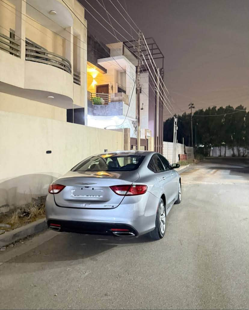 🚘 للبيع كرايسلر 200 موديل 2015

سيارة استخدام شخصي، نظيفة جداً وجاهزة للاستخدام مباشرة، 

المواصفات:
✅ موديل 2015
✅ وارد أمريكي
✅ محرك 2.4 (2400cc) اقتصادي وقوي – 4 سلندر
✅ قير أوتوماتيك
✅ الممشى 286 KM 
✅ لوحة بغداد خصوصي – تحويل مباشر
✅ بيها 3 قطع

المميزات:
✔️ شنفات ستيرن
✔️ كشنات كهرباء
✔️ كشنات تدفئة
✔️ LED أمامي
✔️ بصمة تشغيل
✔️ بصمة أبواب
✔️ بصمة جنطة
✔️ مانع انزلاق (Traction Control)
✔️ تحكم بالستيرن
✔️ شاشة
✔️ تبريد ثلج ❄️

🔧 المحرك والقير بحالة الشركة، نظيفات جداً، والسيارة تمت صيانتها بشكل دوري.

📍 الموقع: بغداد
💰 السعر: 100$   السعر قابل للتفاوض والشراي يتدلل .

📞 للاستفسار أو المعاينة، اتصل بيه على هذا الرقم 
رصيد واتساب 
***********
