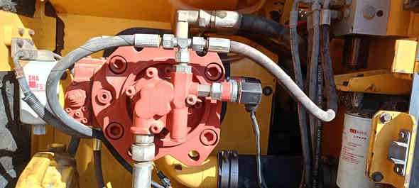 بسم الله الرحمن الرحيم 
حفاره للبيع  حجم 210  موديل2013  رقم ألماني 
ميسان أنشائيه  المكينه على وضع الشركة السعر(3شدات
العنوان ذي قار قضاء الرفاعي  للاستفسار ***********
