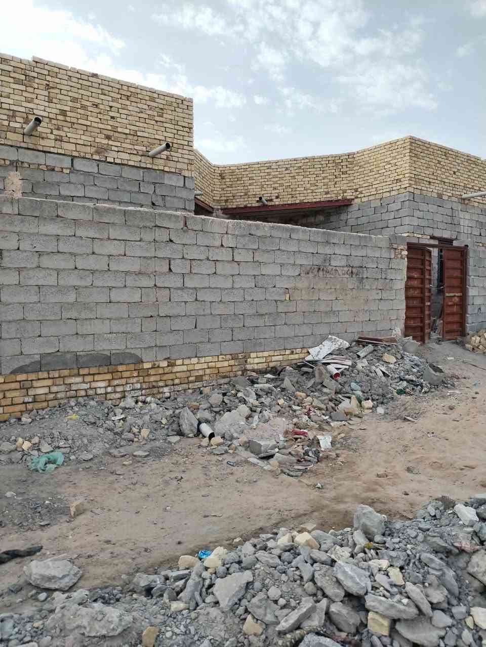 السلام عليكم
متوفر بيوت زراعيه 
قرب قرب صيدليه الحولي 
الصخيين 
مختلف المساحات 
الاسعار والتفاصيل مكتب الأفق للعقار والمحاماة شارع بغداد تقاطع الازدهار قرب باجه اولاد 
***********
