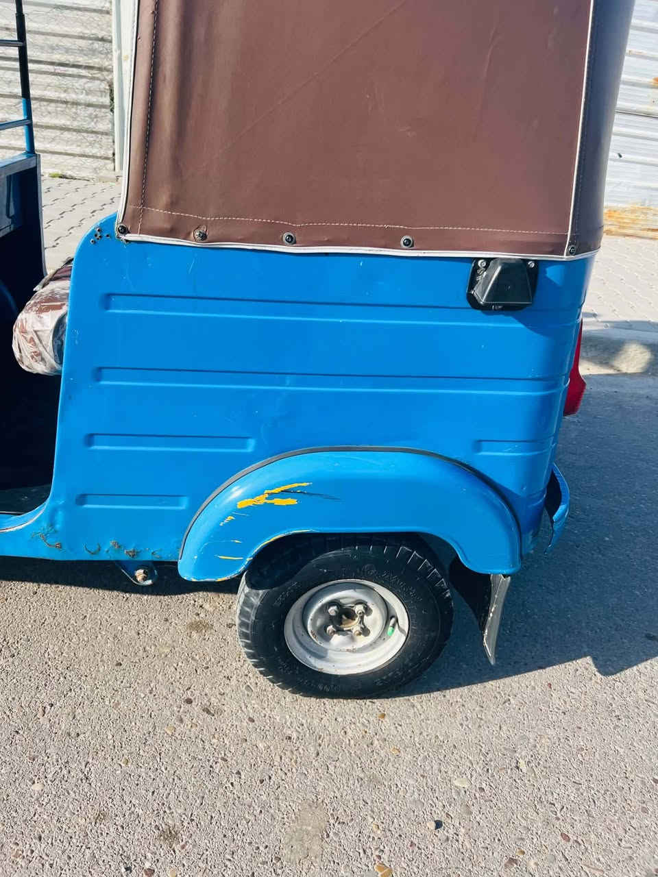 سلام عليكم شباب تكتك مديل 20 البيع رقم وسنوية بسمي تحويل ثاني يوم الضربة الصبغ ***********
