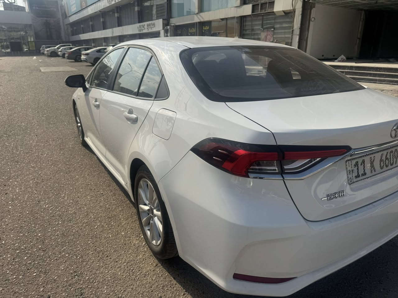 تيوتا كورلا هايبرد 2025 كفاله عامه
رقم بغداد تحويل مباشر 
عداد المسافه : 10 الف km
حجم المحرك : 4 سلندر 1800 هايبرد 
المواصفات .. 
بصمة تشغيل وابواب - فتحة سقف
رادار امامي مانع تصادم 
مقاعد جلد - هاند بريك كهرباء - اوتو هولد
ويل كب - اشاير مري - لايت وحاجب زينون
تبريد قطعتين - شاشه كار بلي - كرسي كهرباء 
السعر 160 $ للاستفسار الاتصال  
***********
بغداد / بغداد الجديدة
