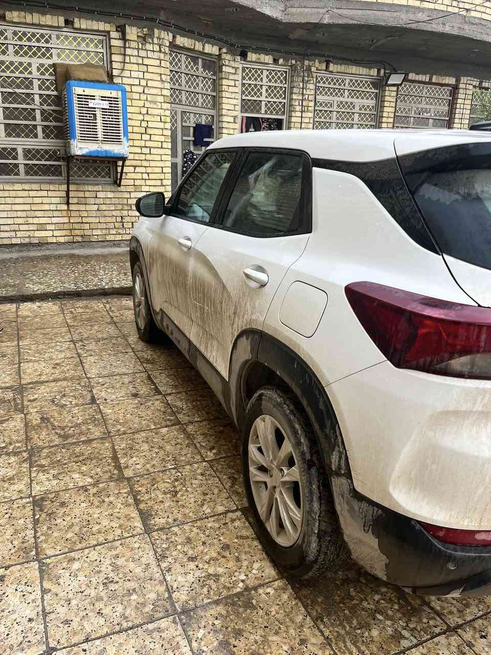 تريل بلايزر ٢٠٢٣ رقم بغداد باسمي ترقيم جديد مكانه الشعله ماشيه ٨٠ بامريكا وعندي الصور سياره جديده بمعنى الكلمه محرك ١٢٠٠ تيربو جاهزه من كلشي للبيع فقط السعر ١٢٩  رقمي *********** أو مراوس بصالون
