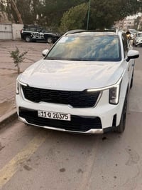 للبيع فقط كيا سورنتو وكالة الدولية موديل 2025  . 6 سلندر ماشيه 10 الف ...