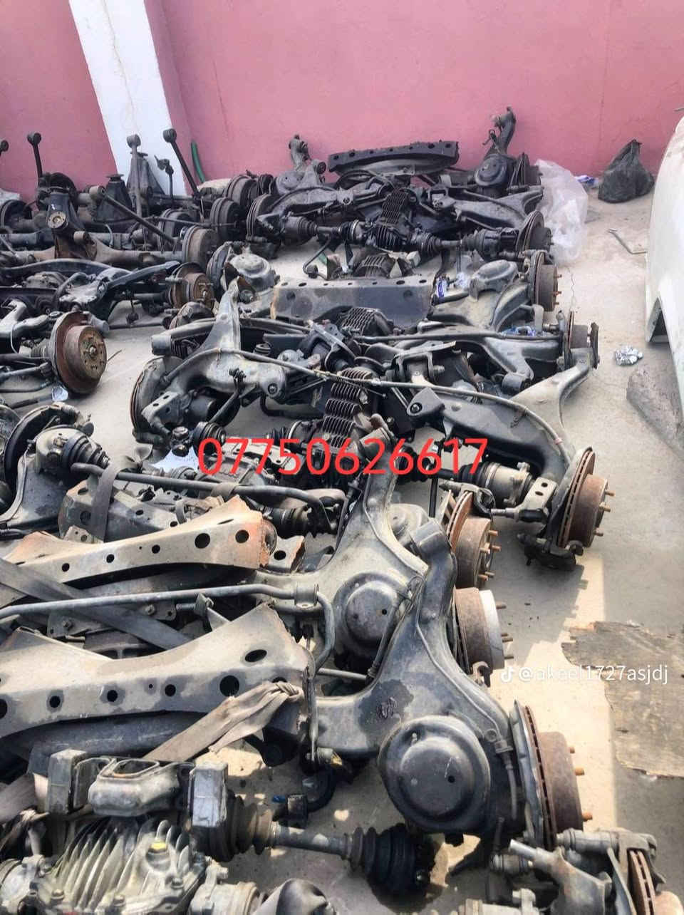 سلام عليكم ورحمة وصلت حاوية محركات ياباني العنوان بغداد الحميدية ***********,,,***********
