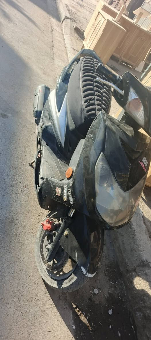 سكنس للبيع الدراجة شغالة محركهة كلش حلو يرادلهة ترتيب الدراجة سعرهة٣٢٥ مكانهة العبيدي ***********
