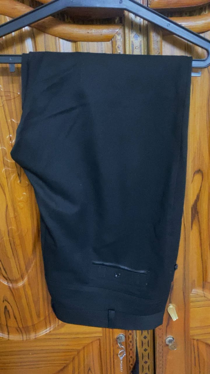 ملابس جديده للبيع باسعار ماسبه جدا.


**إذا كنت صاحب هذا الإعلان وتريد حذفه لأي سبب، رجاءا أرسل رسالة إلى الدعم الفني**