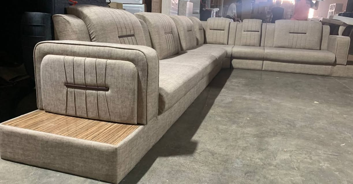 السلام عليكم يوجد قنفات للبيع جميع الاوان والديكورات،، وحسب الطلب الزبون ويوجد خدمه توصيل شغل درجه اوله ضمان ٥ سنه


**إذا كنت صاحب هذا الإعلان وتريد حذفه لأي سبب، رجاءا أرسل رسالة إلى الدعم الفني**