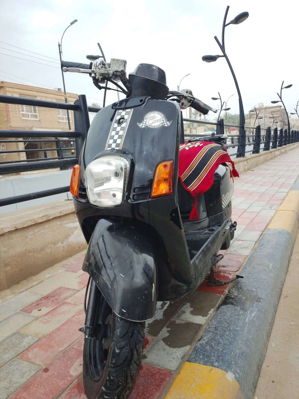 بوليسي كابريتر 49
 مابيهه نقص برغي نكره سلف 
كفراتهه ختم واحد داخل وخارج  
محرك اخرس
مشيهه شرط تبطنش  قبل لاتنهض
محرك مفتوح مبدل ولفات 
 سعره600 وبيه مجال كلش بصيط حك الجيه 
مكاني كربلا بوبيات


**إذا كنت صاحب هذا الإعلان وتريد حذفه لأي سبب، رجاءا أرسل رسالة إلى الدعم الفني**