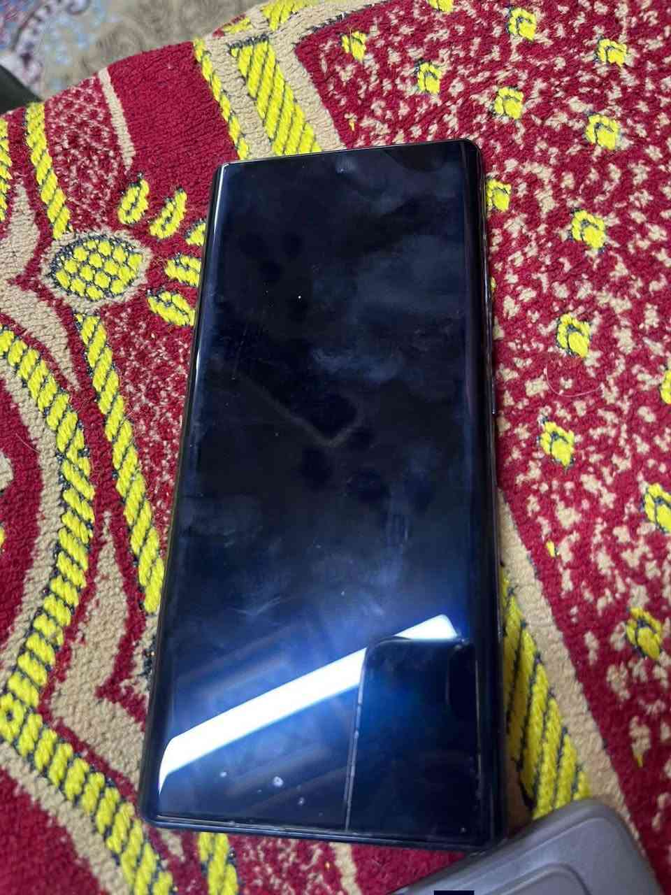 مراوس بجهاز ايفون شعدك نزل ***********
