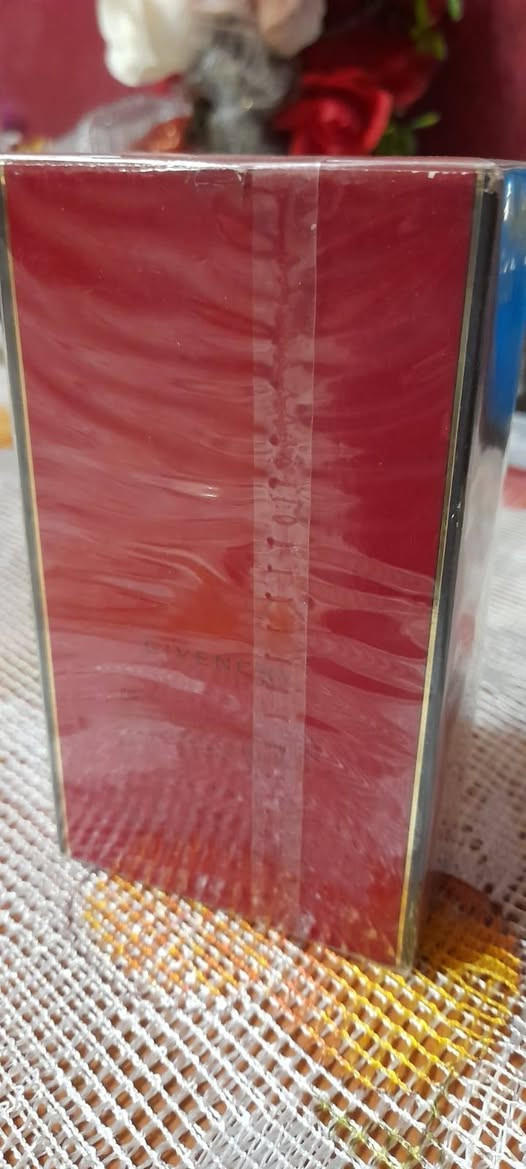 السلام عليكم ورحمه الله وبركاته يتوفر عطر جيفنشي زيريوس روج الرجالي مسلفن منقطع إنتاجه حجم ١٠٠مل
المهتم يراسلني


**إذا كنت صاحب هذا الإعلان وتريد حذفه لأي سبب، رجاءا أرسل رسالة إلى الدعم الفني**