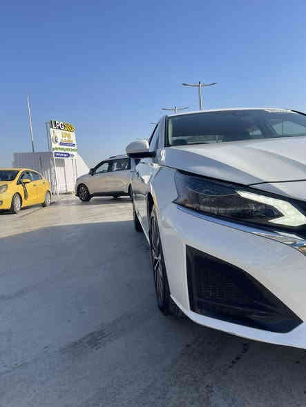 .            
للبيع نيسان التيما

 Nissan Altimma 2023
نيسان التيما SV 
رقم بغداد 
محرك: -2500 فور ويل 
      الـــــمـــواصــفـــــات 🔵
مواصفات Sv معروفة
لون ابيض صدفي 
ماشية 40 الف كيلو متر
بدون حادث سيارة جاملغ خلفي بارد ع كد شبر 
كدامك صوره حادثهه 
موصفات 
🔶شاشه كبيره 
🔷بصمه
مرقم اربيل دولي 
🔶دخول ذكي
🔷تشغيل عن بعد
🔶تحديد سرعه 
🔷نظام المحافظه على مسار 
🔶رادار امامي وتوقف ذاتي 
🔷رادار خلفي وتوقف ذاتي 
🔶نظام تنبيه خروج عن المسار
🔷كشن كهربائي 
🔶حساسات خلفيه
🔷كشنات مخمل 
🔶لايتات زينون 
السعر 187
ورقة 
مكان السيارة بغداد 
للتواصل ***********
