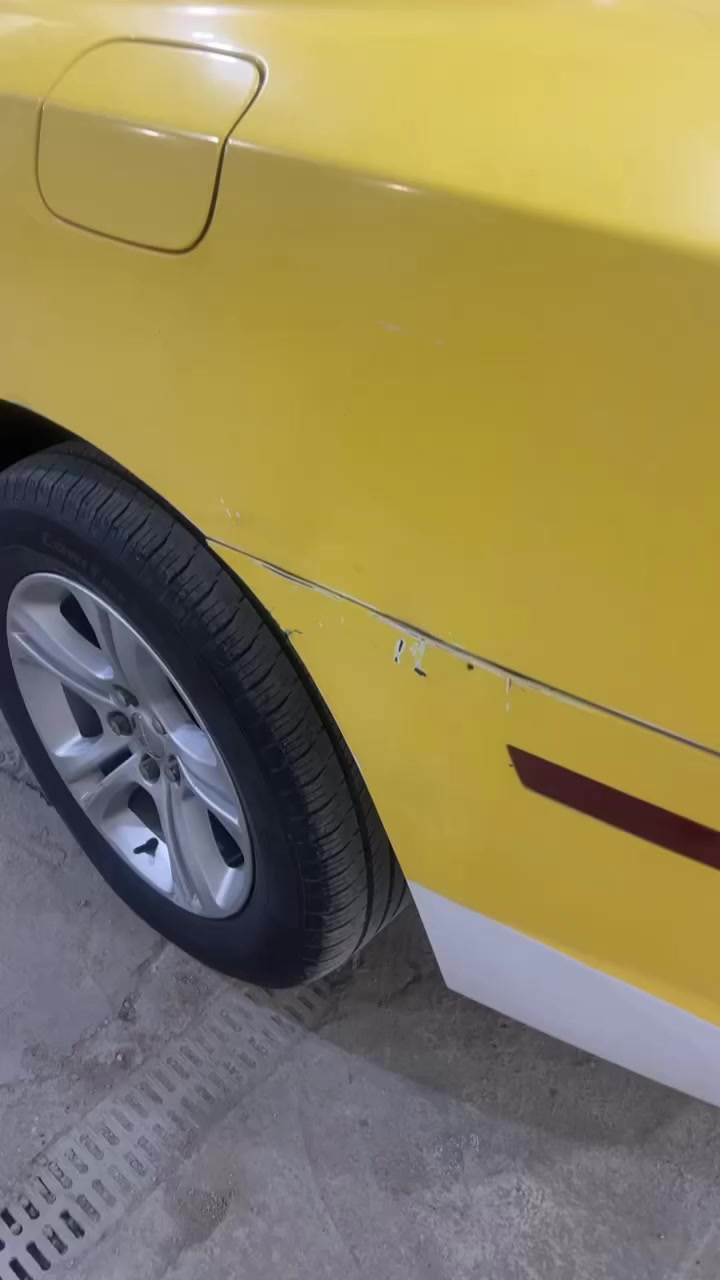 سلام عليكم سياره جارجر 13 رقم بغداد سياره كغاله بس بيه طخه بارد جاملغ خلفي كد جف ايد سياره جاهزه الشغل سياره مصفره من غرمات. 140 وبيه مجال مكان سياره شطره  *********** وتساب. بس الي شراي يتصل
