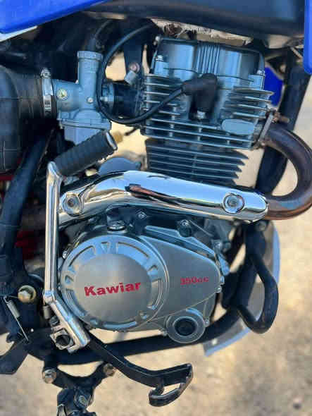 سلام عليكم 
دراجة قفاز للبيع   موديل 25 
او مراوس بسيفان 25

مكينة 350c

السعر اتصل واتساب هم موجود ***********
