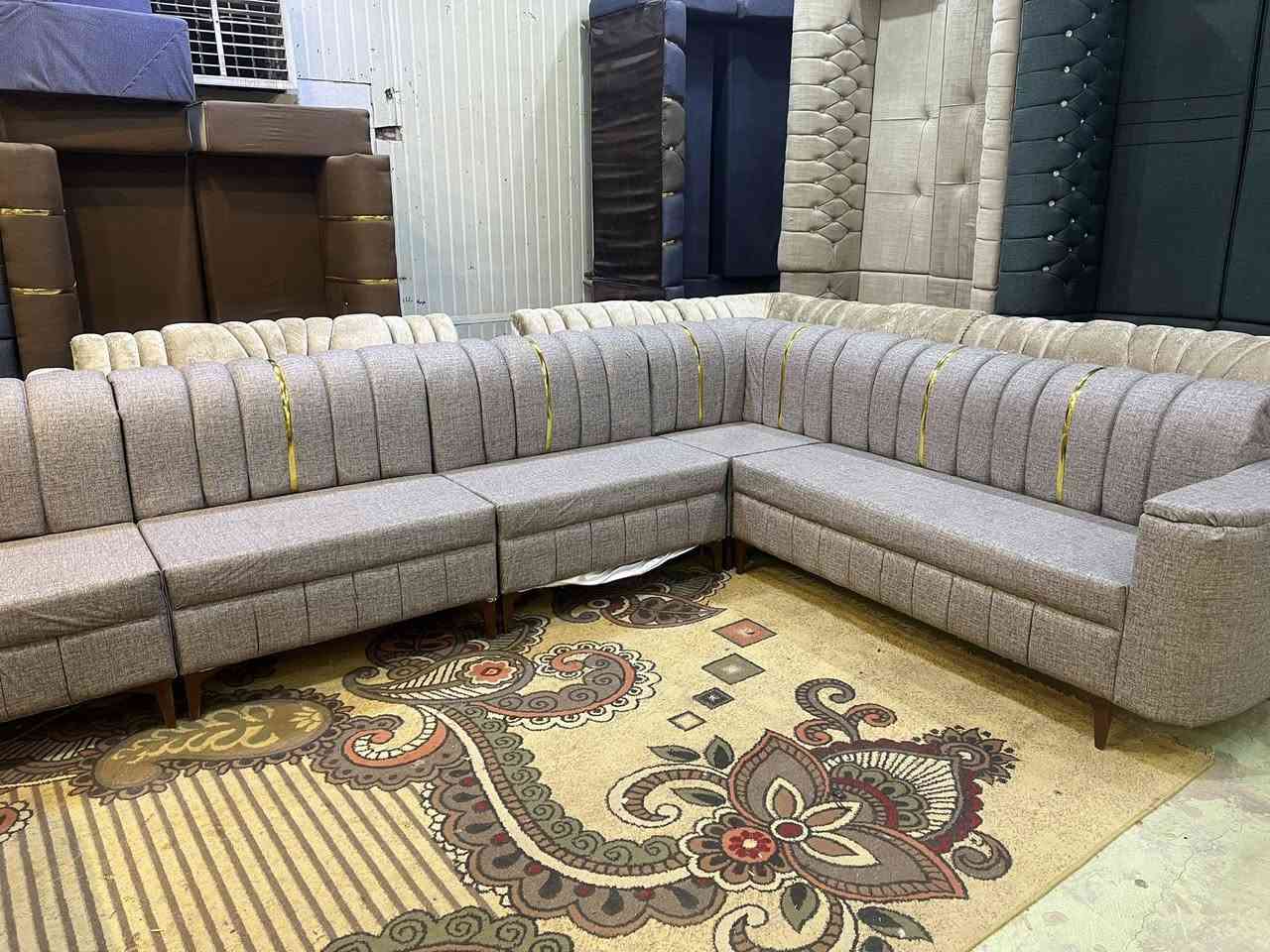 عرض عرض عرض 🌹بسم الله  ❤️العنوان حي ميسان مجاور مول جوهره آلعرب 🌹ديوان تخم 11مقعد بلوك اسود
حرف L قياس 7 متر  ❤️تسكام ثكيل سفنج مميز اول ضغط عالي بولستر طبي ❤️ضمان 3 سنوات 🌹فقط ب360🌹450🌹مع طبلات سعر مناسب🌹متوفر قياسات حسب الطلب سعر المتر 70 الف 85❤️
واتس ***********
