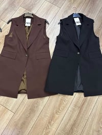 ملابس نسائية • طول ٧٨ سم • مقاس ٣٨-٤٨