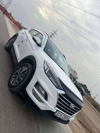 من رخصه مدير الكروب توسان 2020 ماشيه 115  رقم بغداد انكليزي باسمنه بيه...