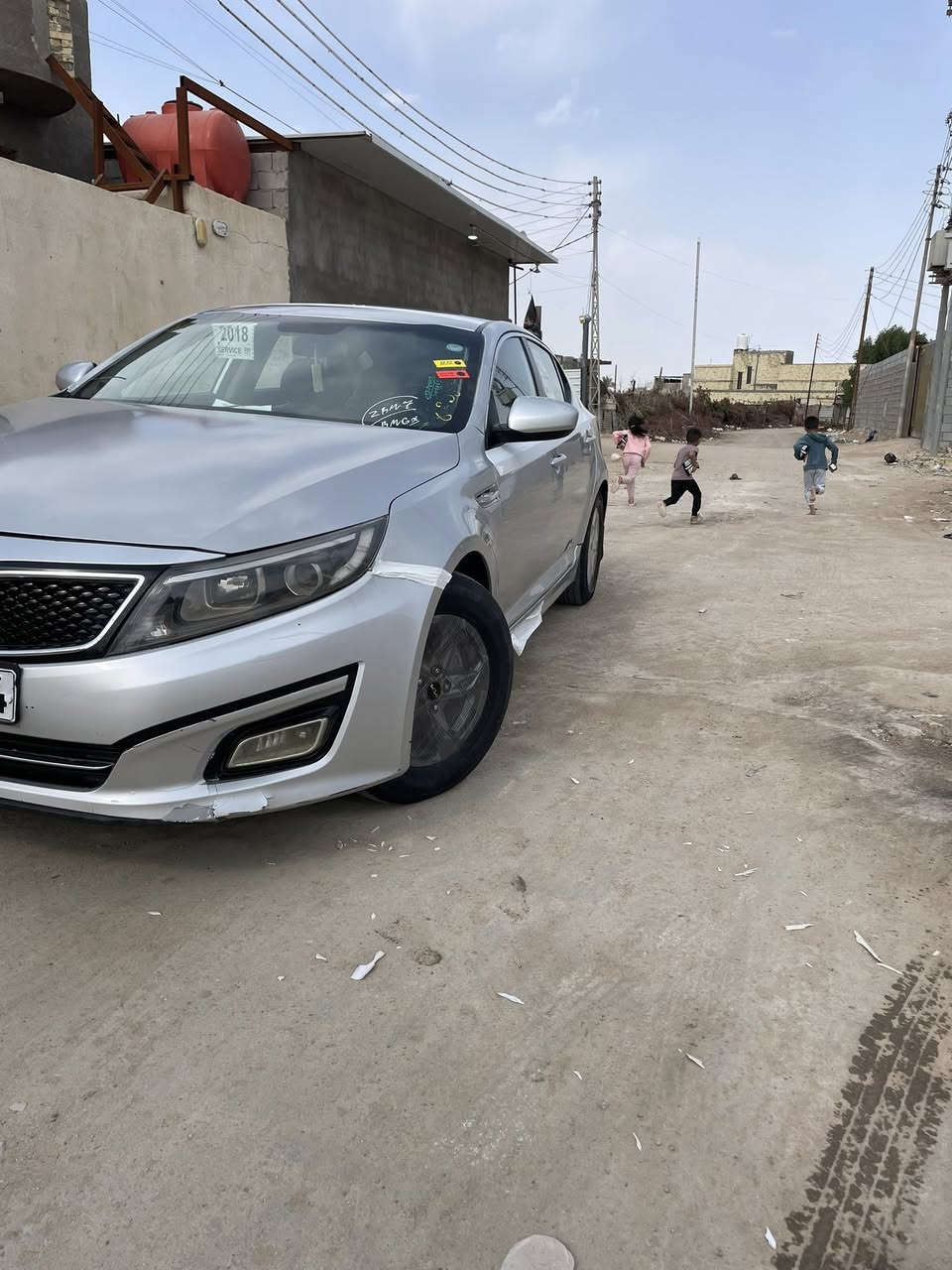 كي فايف 2015
تحكم ستيرن 
تحكم مري
بصمه سويج 
سياره جهازه مال جني 
رقم سنويه اصليه حفر 
تبريد تدفه 100/100
محرك كير كفاله غاز غاز
سياره نقصه دعميه بيه طكه من جوه 
سياره جديده كه بدي ودوخله جدد كلش 

50 بيه مجال بصيط سياره مكانه بصره 

***********
***********
