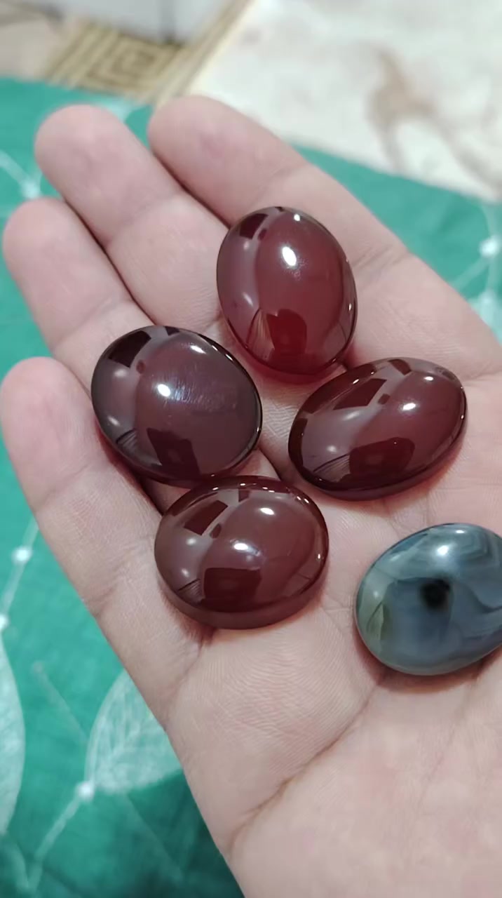 عقيق يماني كرزي نخب اول جاي ينباع بالكاظمية بسعر عالي .. سعر المجموعة كاملة 100 مع التوصيل .. ورجاءاً بدون احراج مفرد ما ابيع .. اخذهن كلهن وانته الربحان


**إذا كنت صاحب هذا الإعلان وتريد حذفه لأي سبب، رجاءا أرسل رسالة إلى الدعم الفني**