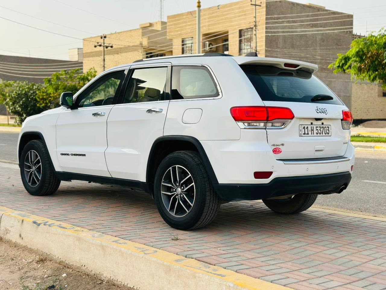 جيب شيروكي لمتت 2017السعر 172مكينه 3600فول مواصفات حادثها مال امريكه جاملغ او بنيد داخل بيجي فتحه شاشه جبيره شفتات بل ستيرن تتفئه او تبريد بل كشنات كشنات جلد كهرباء دمام خلفي ستيرن كهرباء كشن ذاكراه ماشيه 150الف كيلو جنطه كهرباء سياره جديده او جاهزه رقم بغداد تحويل مباشر مكان سياره كربلاء للأستفسار ***********
